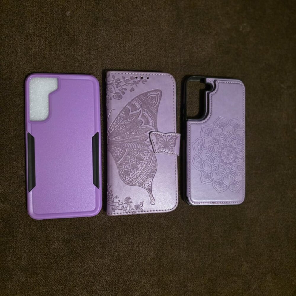 3 Galaxy 22s cases (1 never used)